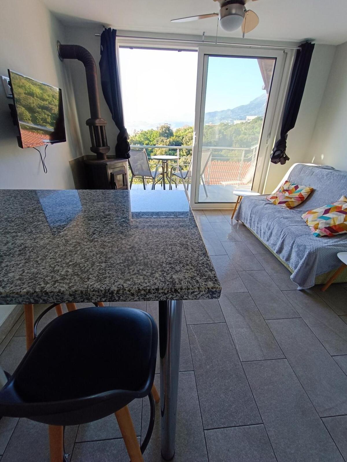Carefree Apartments Ulcinj Bagian luar foto